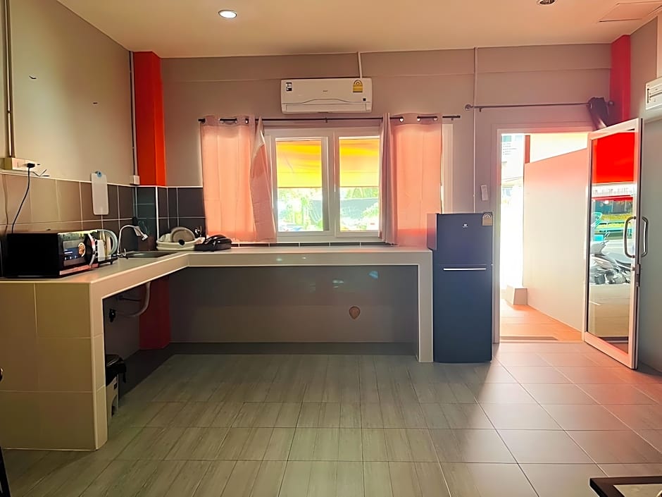 Karon Studio Apartment