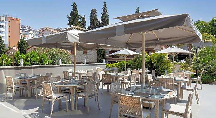 DoubleTree By Hilton Kusadasi