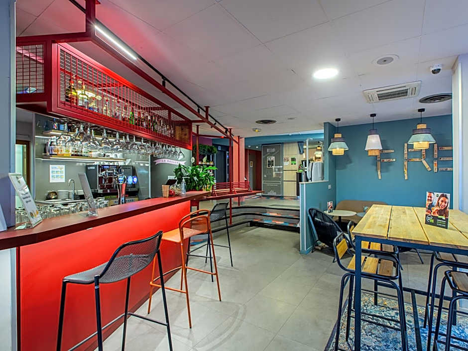 B&B HOTEL Orléans Nord Saran