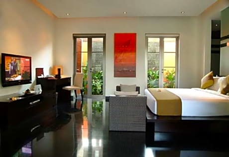 1 BEDROOM POOL