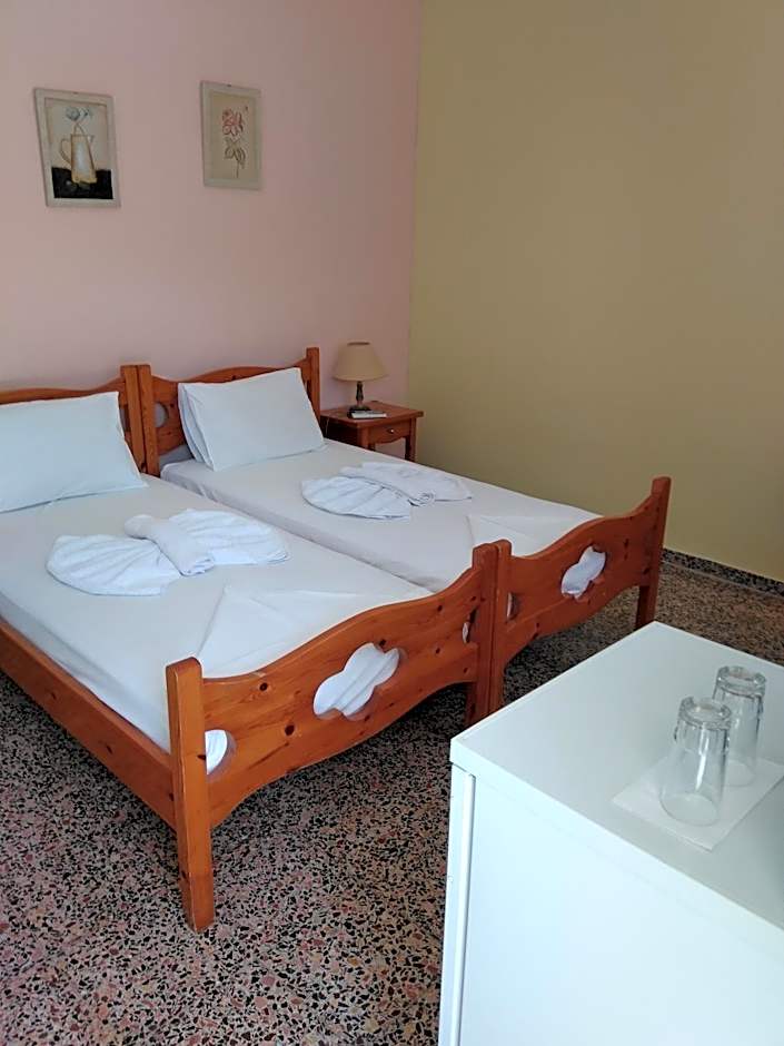 Rooms Apostolis