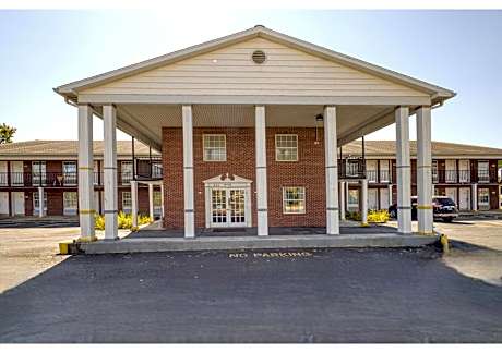 Capital O First Heritage Inn Rantoul IL I 57