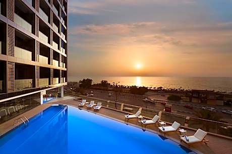 Wyndham Garden Ajman Corniche