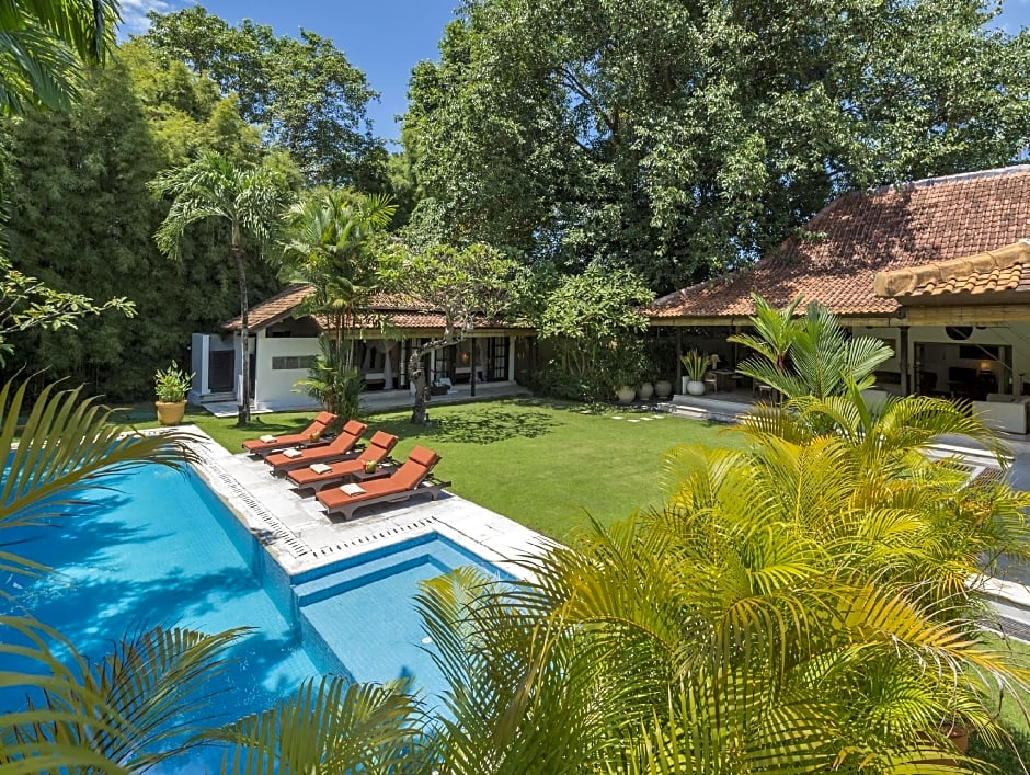 Villa Eight