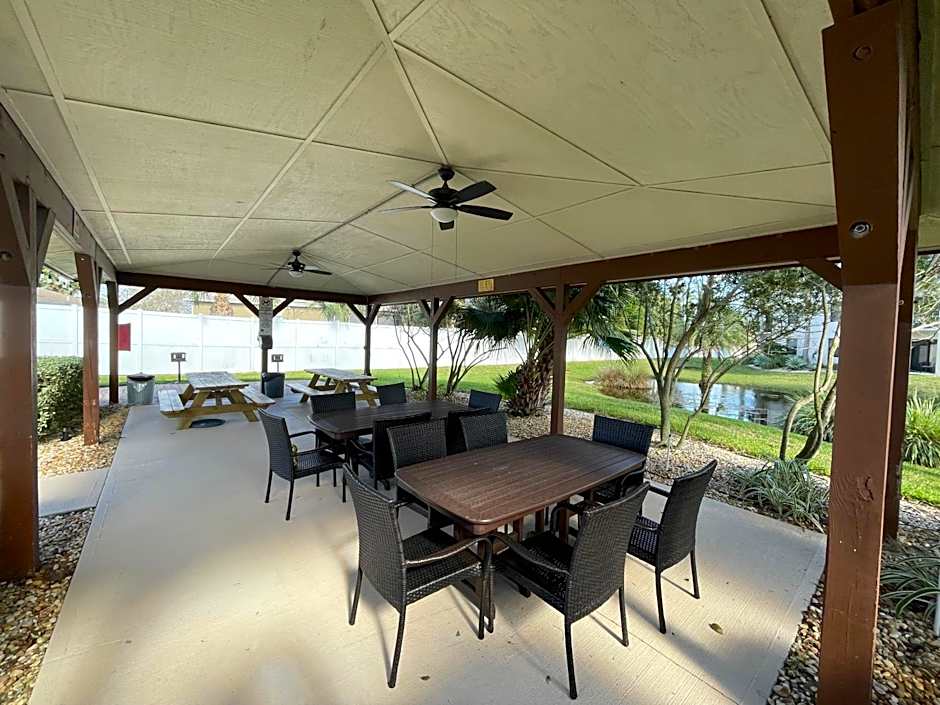 Ocean Village Club B-17