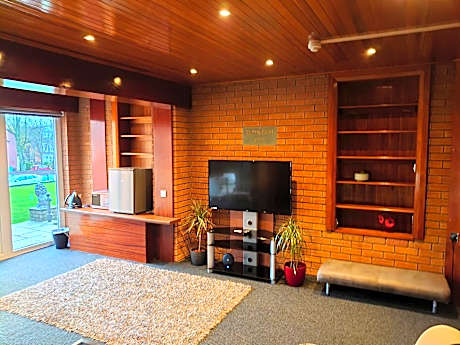 The Elmsleigh Suite at Claremont Hotel