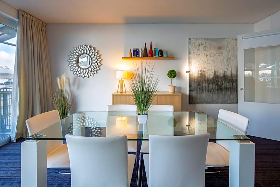 Marina Apartments - Element Escapes