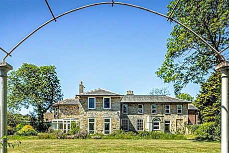 Cosy Wolf Bed & Breakfast