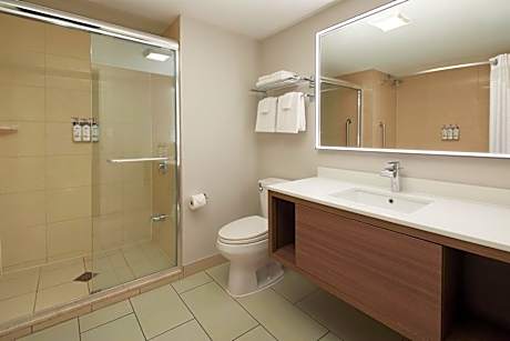 Holiday Inn & Suites Montreal Airport by IHG