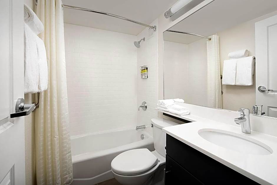 Candlewood Suites Alexandria West By IHG