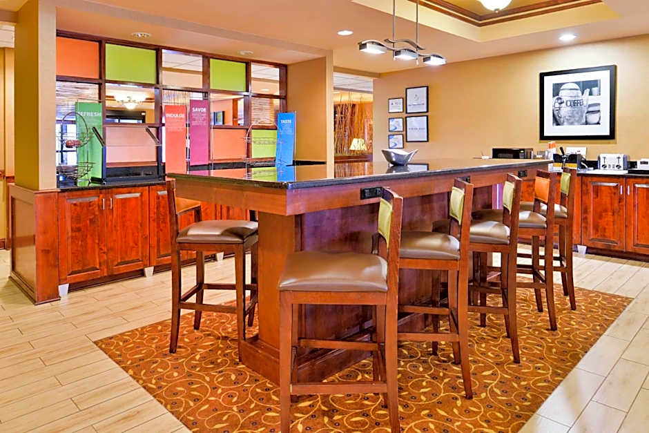 Hampton Inn By Hilton Greensboro-East
