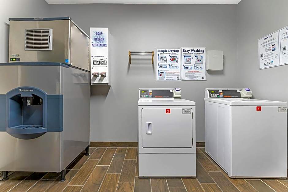 Quality Inn Mauston I-90