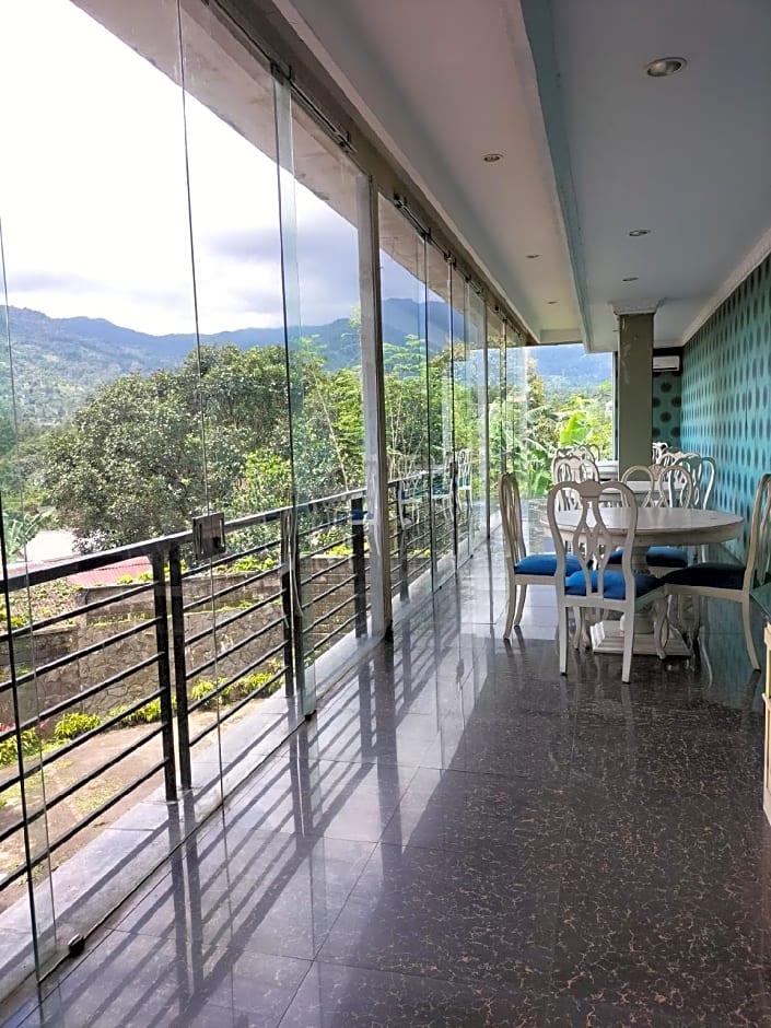 Rizen Premiere Hotel