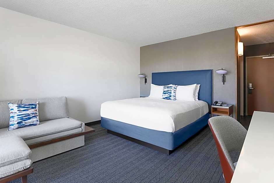 Courtyard by Marriott Tucson Airport