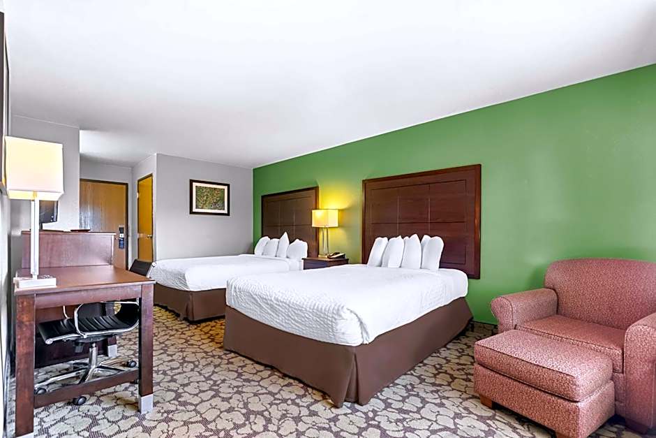 SureStay Plus Hotel by Best Western Bettendorf