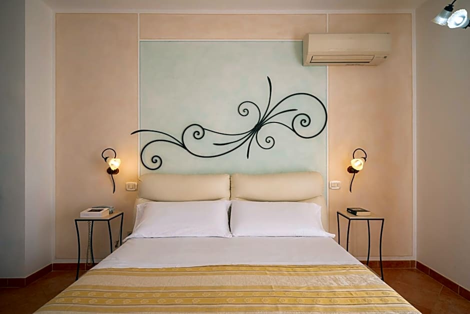 Lola Piccolo Hotel e Appartamenti