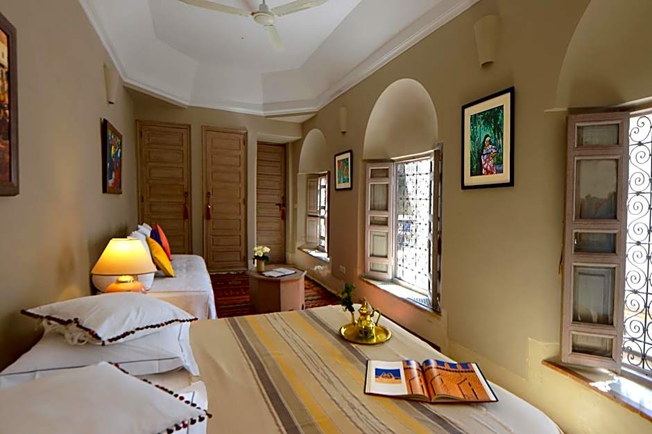 Riad Dar Housnia