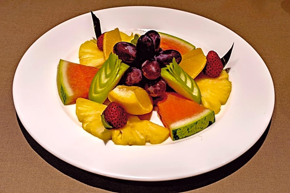 Magna Hotel and Suites