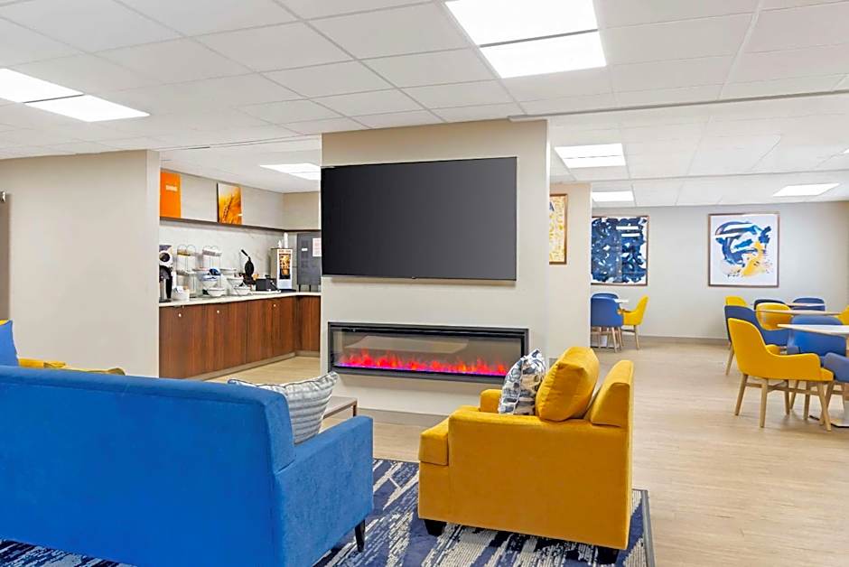 Comfort Suites Northside Hospital Gwinnett