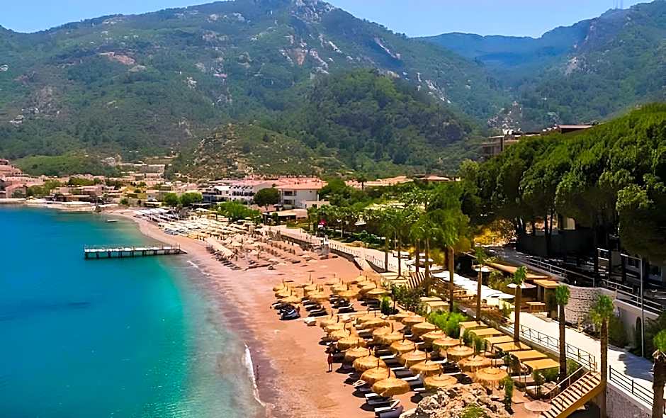 Perios Beach House - Adults Only