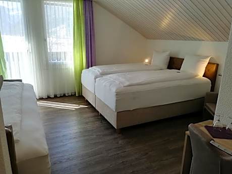 Triple Room with Lake View