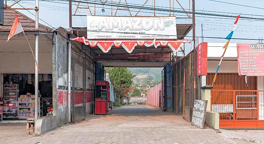 RedDoorz Syariah @ Cibadak Sukabumi