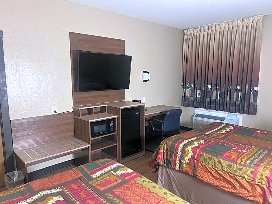 Booneslick Lodge - Neosho