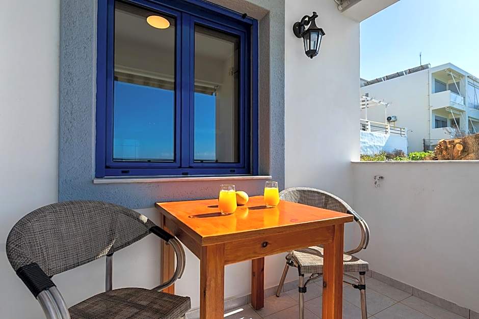 Finikas Studios & Apartments - Kalamaki Holidays