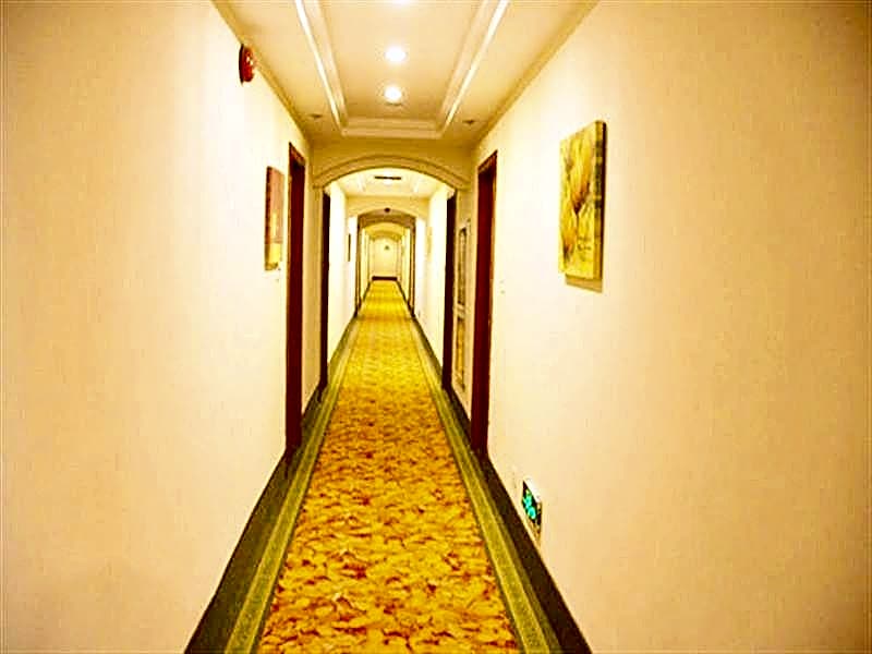 GreenTree Inn Suzhou Railway Station South Square Humble Administrator's Garden Business Hotel