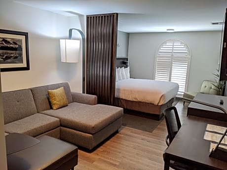 King Suite with Sofa Bed