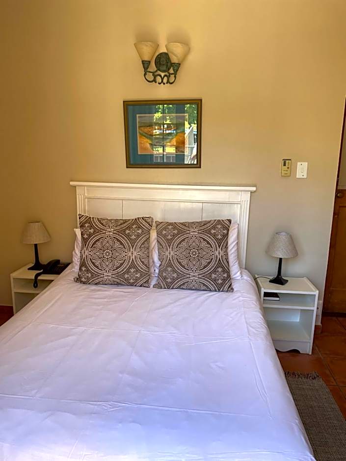 Oak Tree Lodge