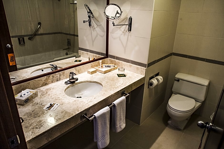 BTH Hotel Arequipa Lake