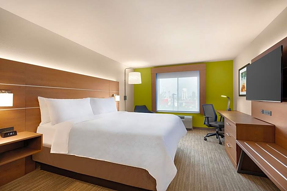 Holiday Inn Express Hotel & Suites Merced By IHG