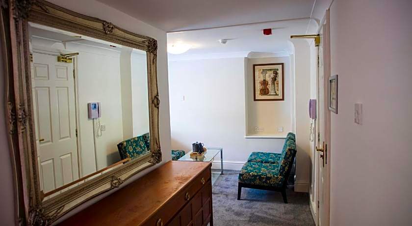 Charlton Kings Hotel