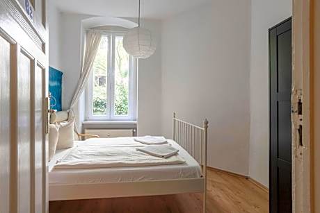 Budget Double Room with Shared Bathroom