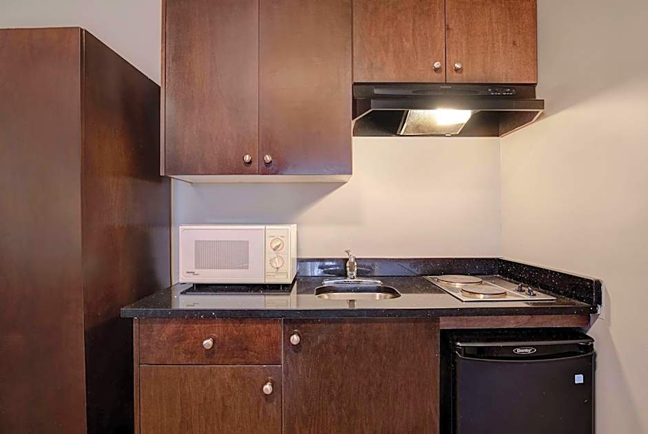 Days Inn by Wyndham Vernon