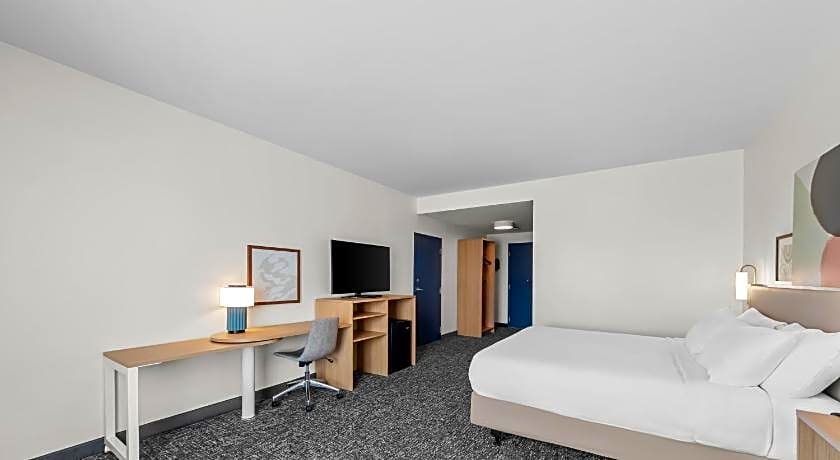 Spark by Hilton Victoria