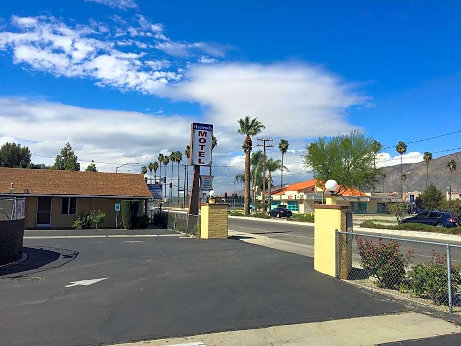 Hacienda Motel