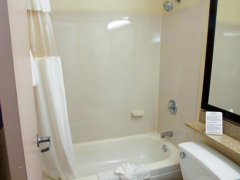 Baymont by Wyndham Louisville East