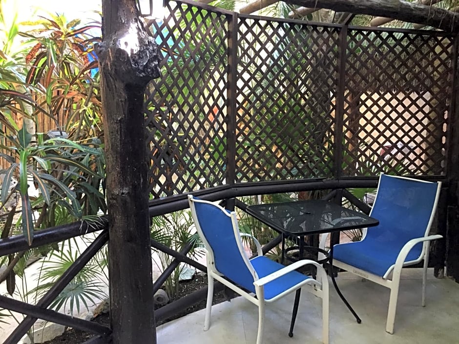 Cocos Cabañas Playa del Carmen Adults Only