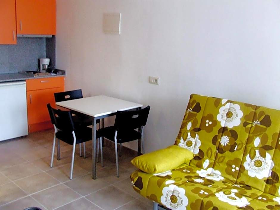 Casa Del Mar Hotel & Apartaments