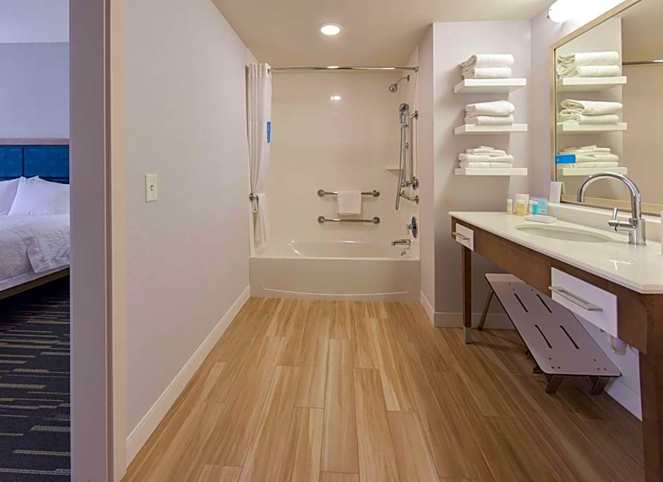 Hampton Inn By Hilton & Suites Seattle/Redmond Wa