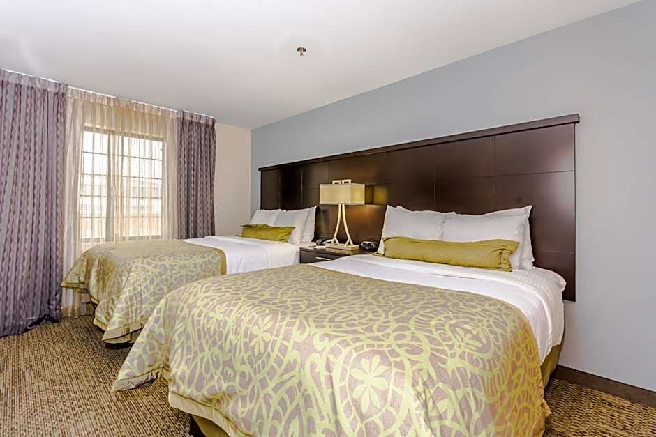 Staybridge Suites Grand Forks By IHG