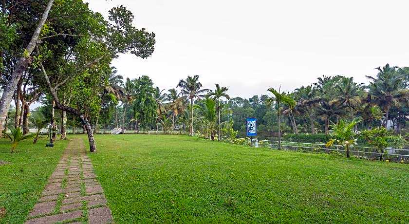 The Windsor Castle and Lake Village Ayurvedic Resort