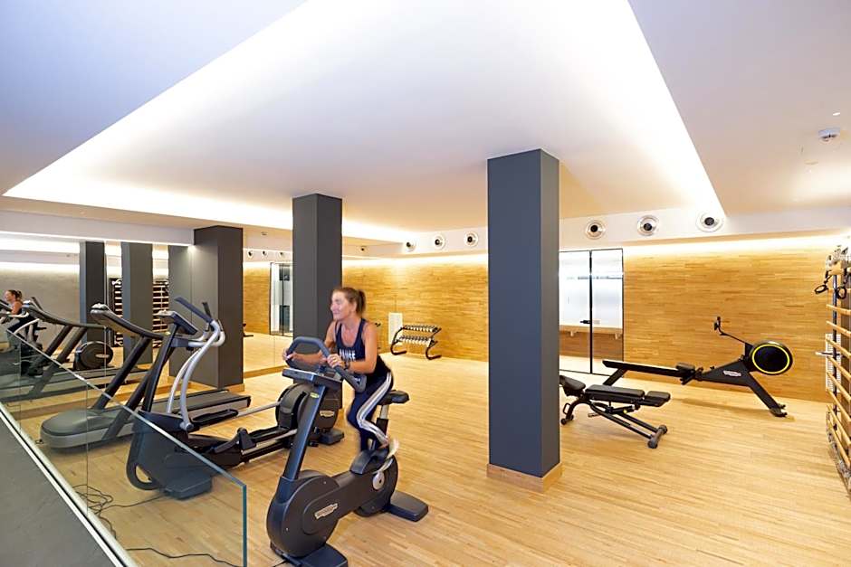 Ambassador Palace Hotel