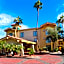 La Quinta Inn & Suites by Wyndham Phoenix Sky Harbor Airport