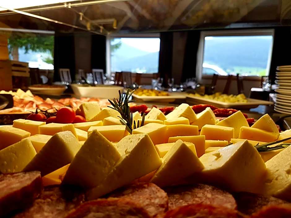 Ciasa Alpina Relax Hotel