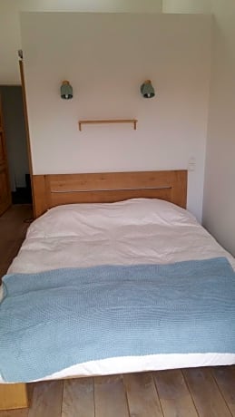 Deluxe Double Room with Shower