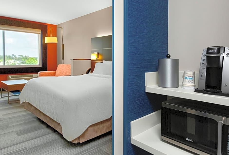 Holiday Inn Express & Suites Sanford- Lake Mary By IHG