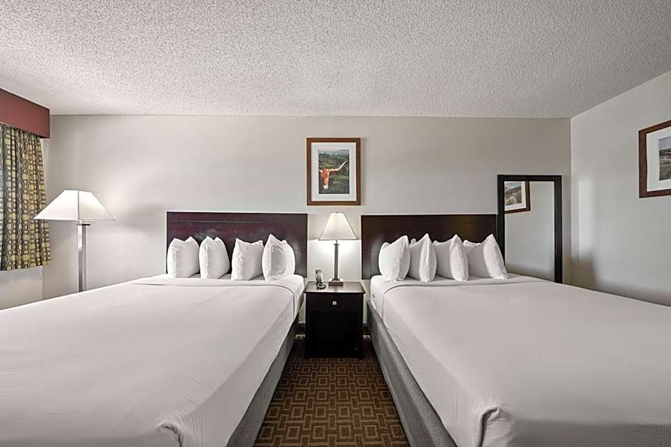 Days Inn by Wyndham Round Rock